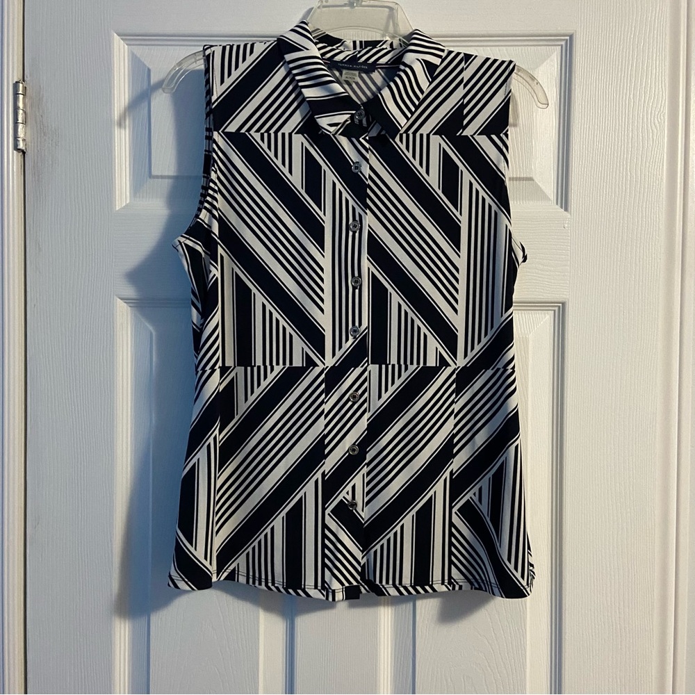 Tommy Hilfiger Women’s Navy & White Geometric / Striped Sleeveless Top Size M